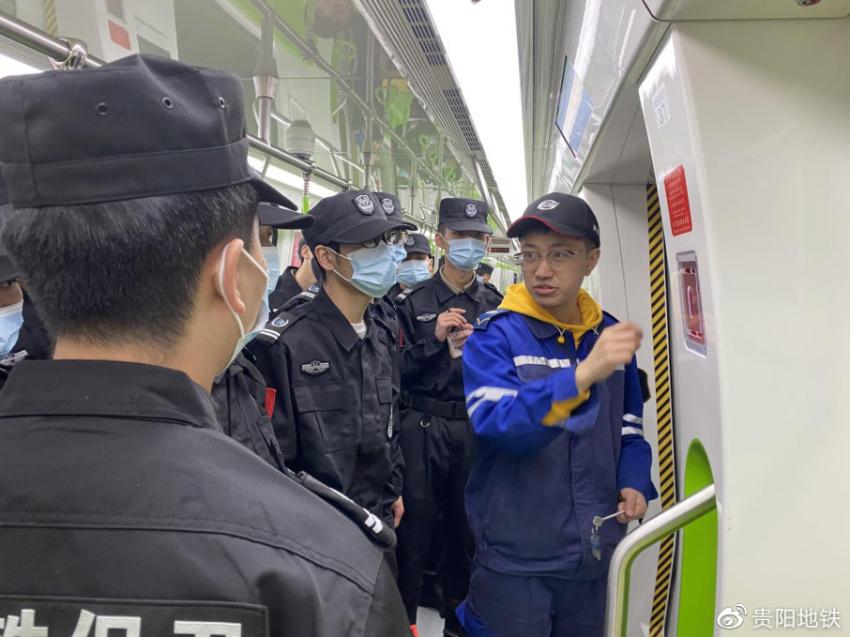 開展列車安全員跟車運作流程、應(yīng)急處置實地培訓